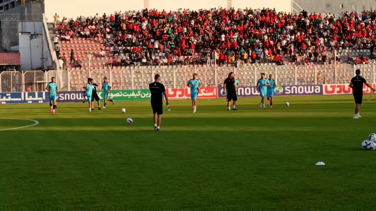 اختصاصی/ ورود دو تیم فولاد و گل گهر به ورزشگاه شهید سلیمانی سیرجان