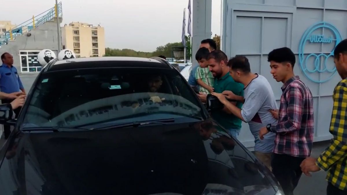 اختصاصی/ خروج سید حسین حسینی کاپیتان استقلال از کمپ ناصرحجازی