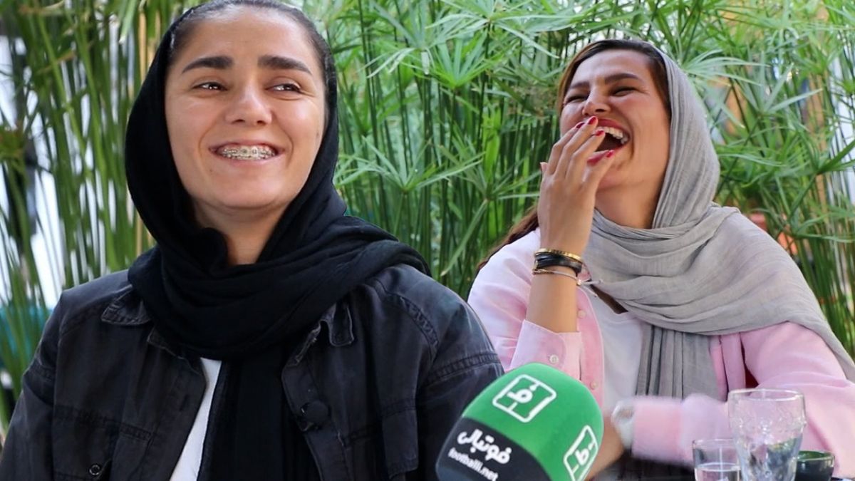 اختصاصی/ سحر زمانى: خوشحالى‌هايم به هيچكس ارتباط خاصی ندارد/ يک خوشحالى به سبک بنزما و مسی دارم/ اعظم آخوندى: در هتل تنيس فوتبال بازى مى‌كرديم. سرپرست گفت در هتل چکار می کنید؟