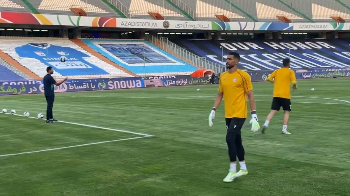 اختصاصی/ گرم کردن بازیکنان استقلال و ملوان