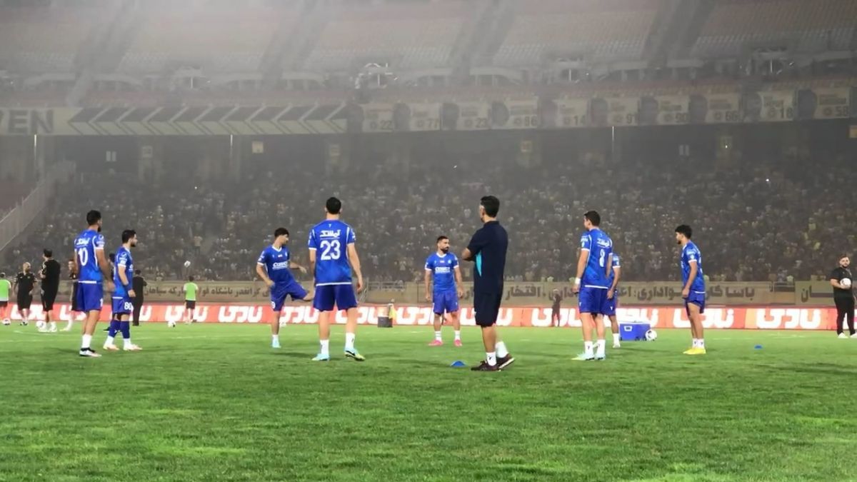 اختصاصی/ گرم کردن بازیکنان سپاهان و استقلال پیش از آغاز بازی