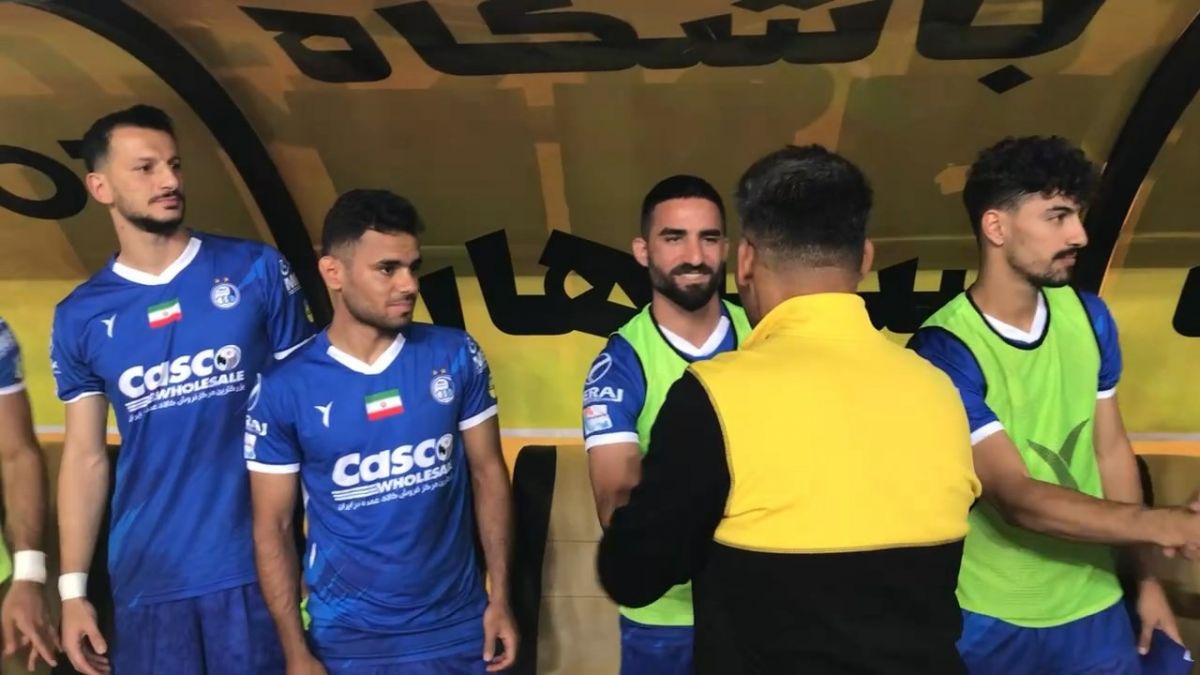 اختصاصی/ خوش‌ و‌ بش کادر فنی و بازیکنان سپاهان و استقلال