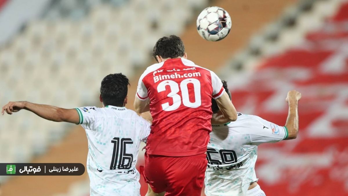 افشاریان در گفت و گو با فوتبالی: گل پرسپولیس آفساید بود/ کمک داور قطعا محروم میشود