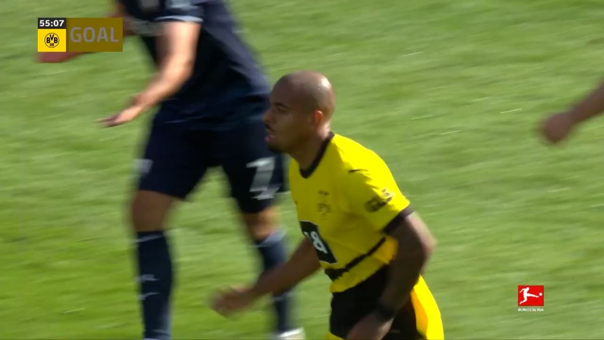 گل اول دورتموند به بوخوم (مالن)