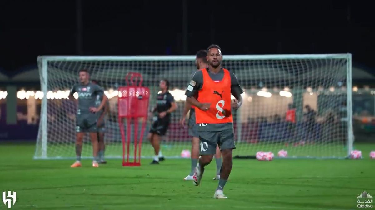 لحظاتی از حضور نیمار فوق ستاره برزیلی در تمرینات الهلال