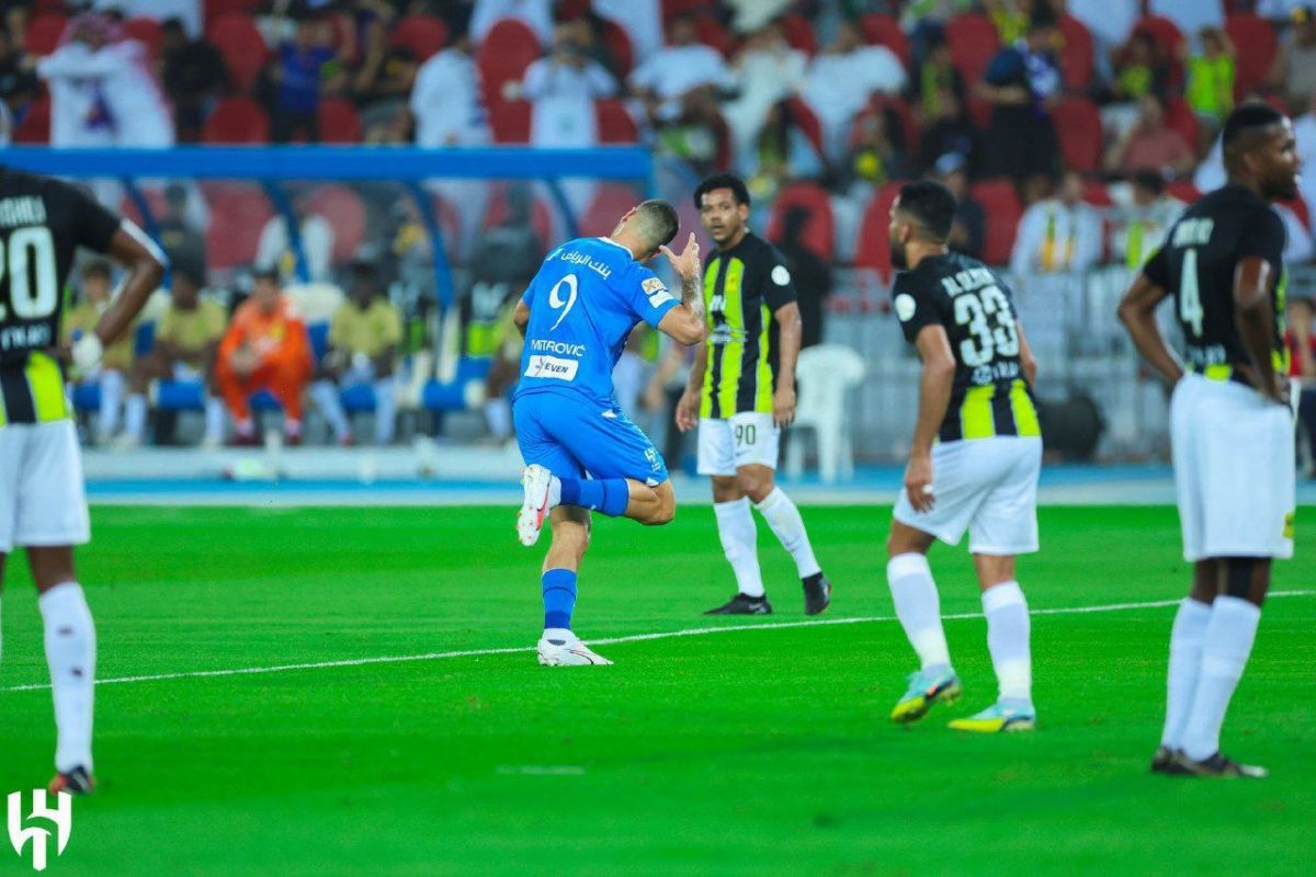پیروزی الهلال با هتریک میتروویچ در تقابل ستارهها