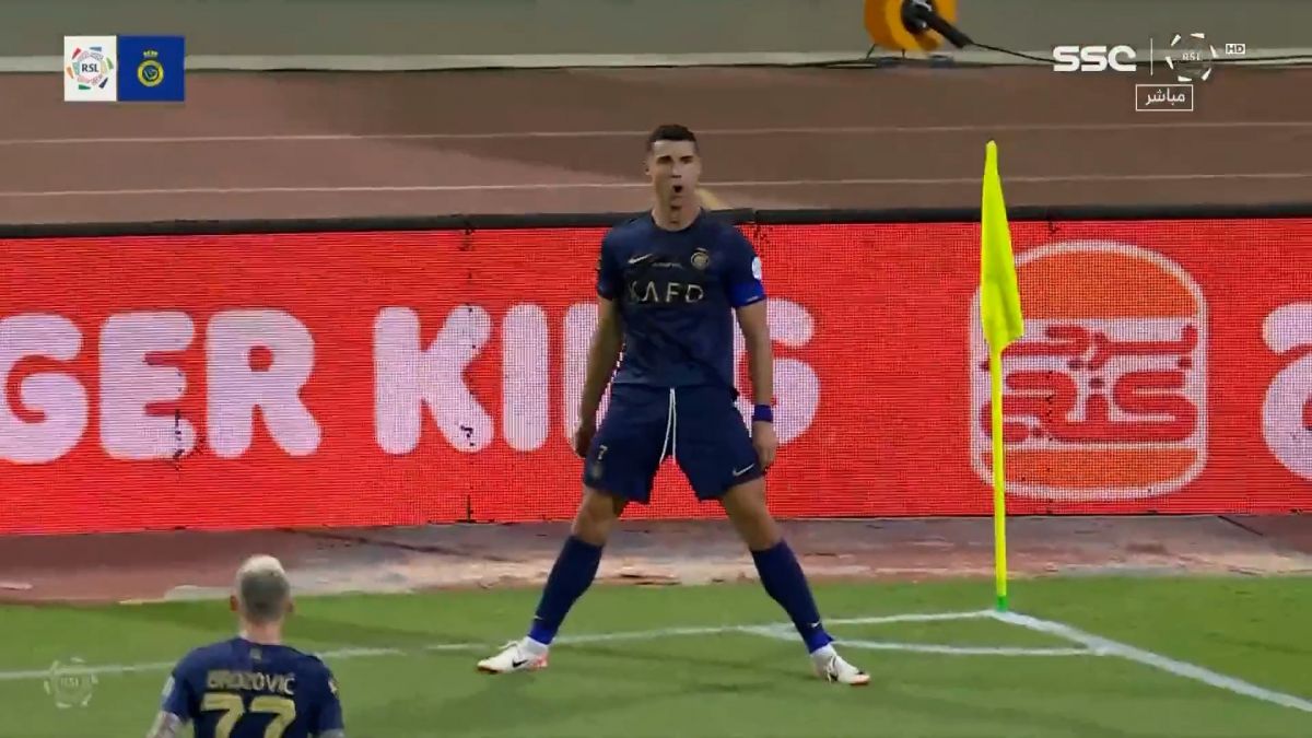 گل چهارم النصر به الحزم (کریستیانو رونالدو)