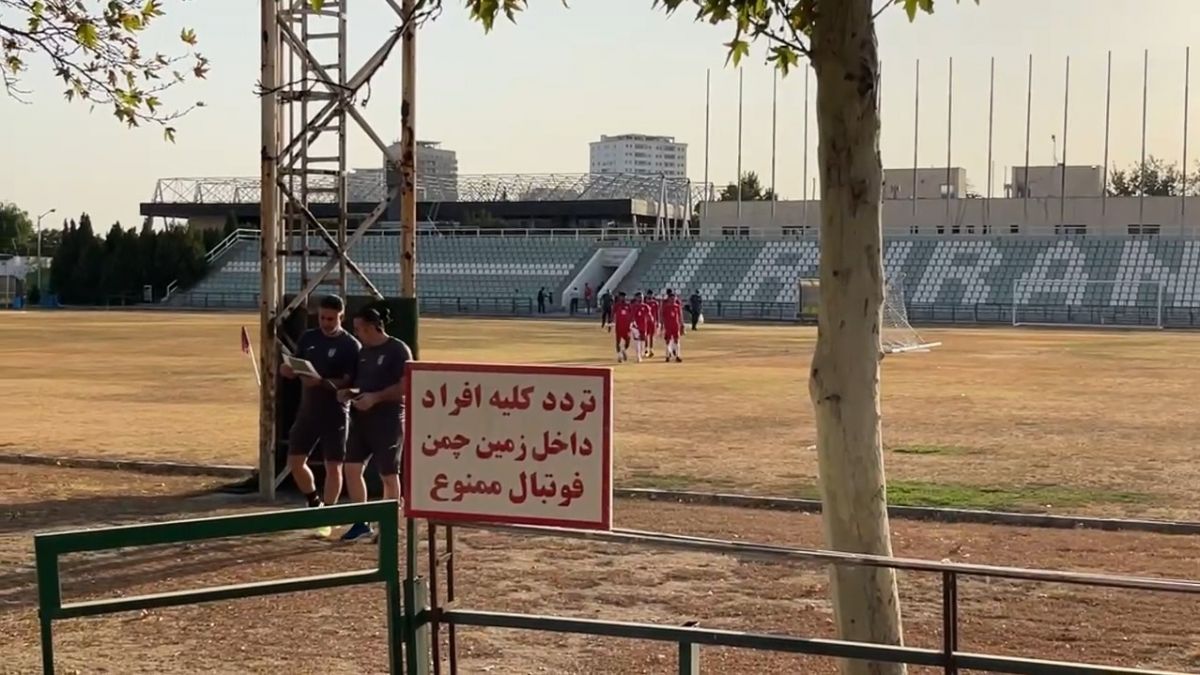 اختصاصی/ حضور کادر فنی و ملی پوشان در زمین تمرین کمپ تیم ملی فوتبال