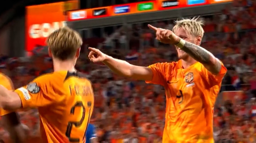 گل سوم هلند به یونان (وات وگورست)