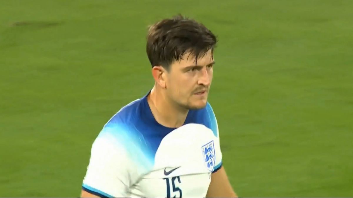 گل اول اسکاتلند به انگلیس (گل به خودی مگوایر)