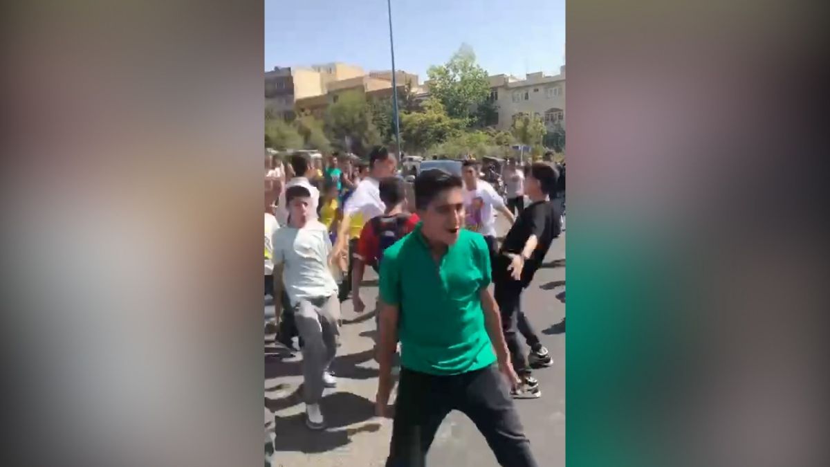 اختصاصی/ خوشحالی هواداران به سبک رونالدو مقابل هتل اسپیناس!