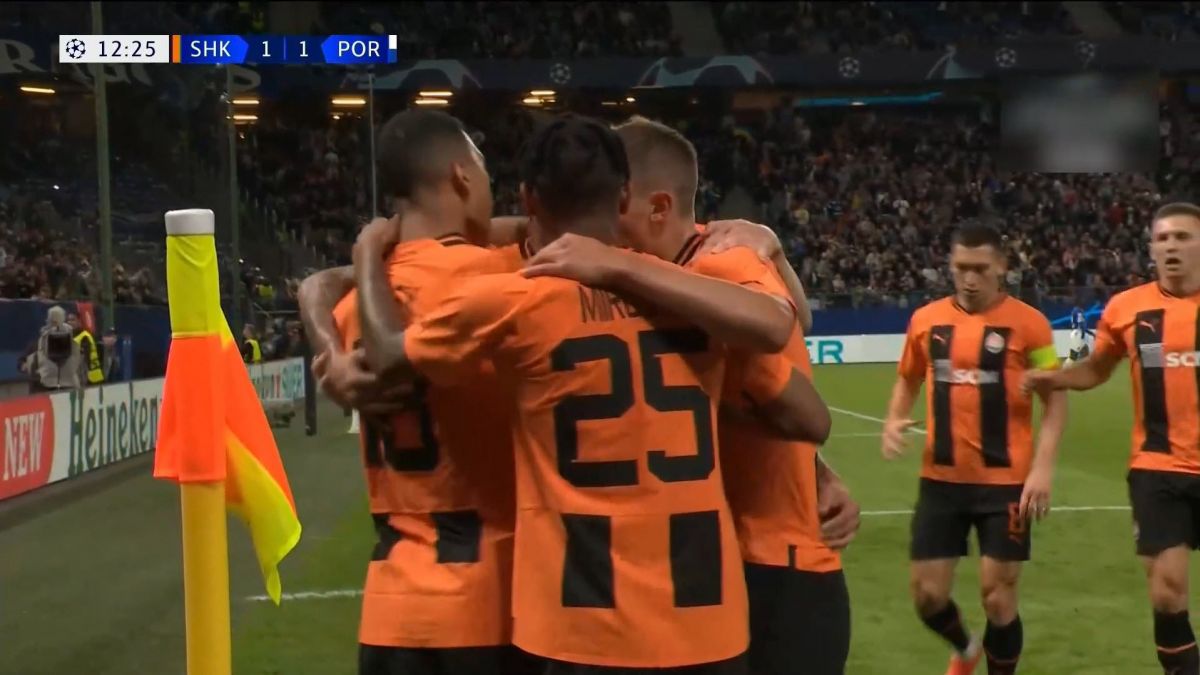 گل اول شاختار به پورتو (کسلی)