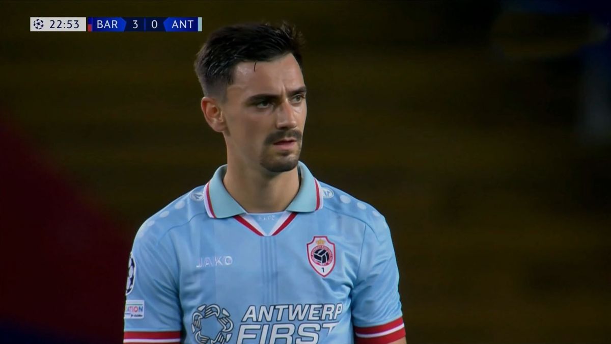 گل سوم بارسلونا به آنتورپ (گل به خودی باتالی)