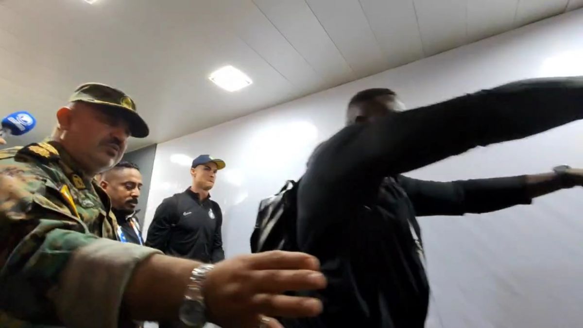 اختصاصی/ لحظه رد شدن کریستیانو رونالدو از میسکدزون ورزشگاه آزادی تهران