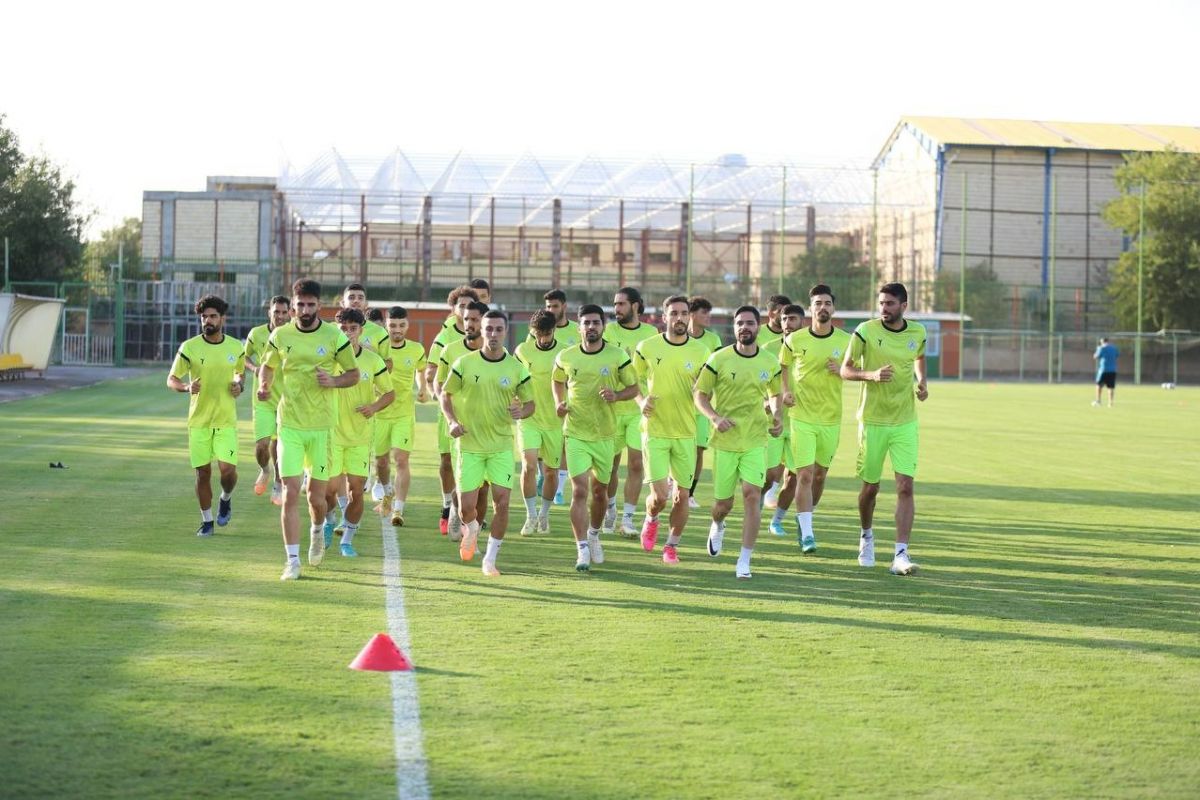 تمرینات ذوب آهن تا دوشنبه تعطیل شد