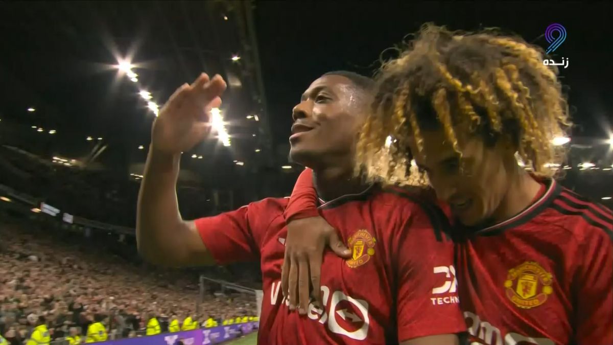 گل سوم منچستریونایتد به کریستال پالاس (مارسیال)