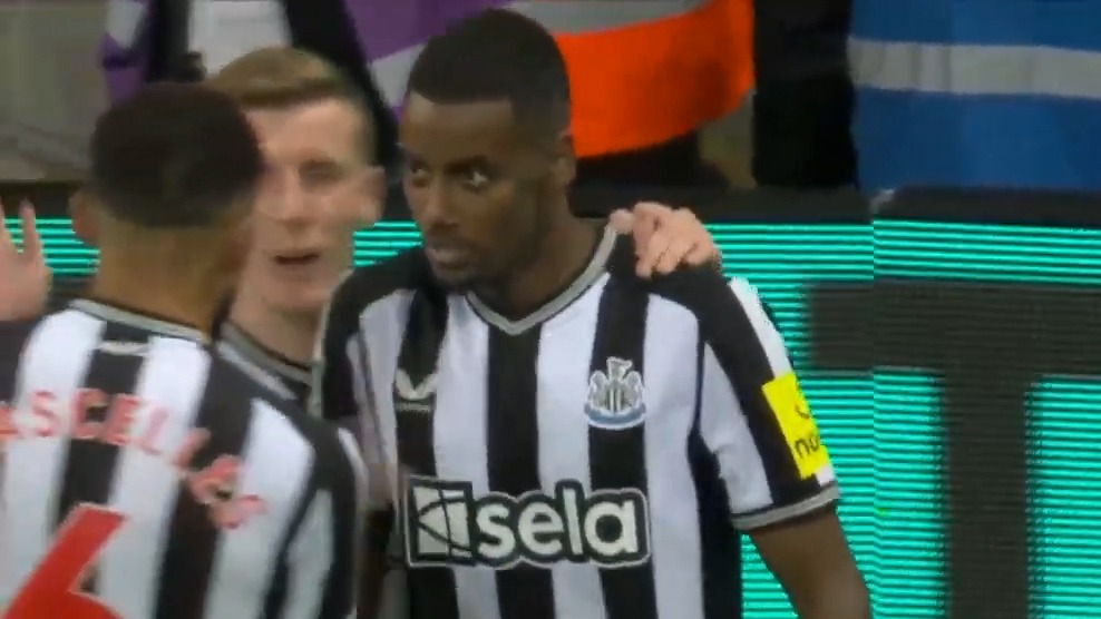 گل اول نیوکاسل به منچسترسیتی (الکساندر ایساک)