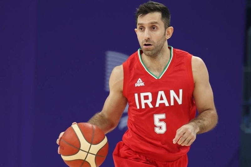 مشایخی: باید به صدرنشینی در گروهمان فکر کنیم