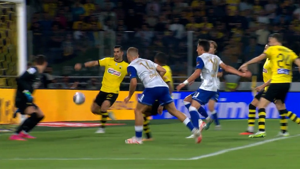 نجات دروازه فوق العاده حاج صفی در دقیقه 100؛ پیروزی آ.ا.ک آتن مدیون احسان