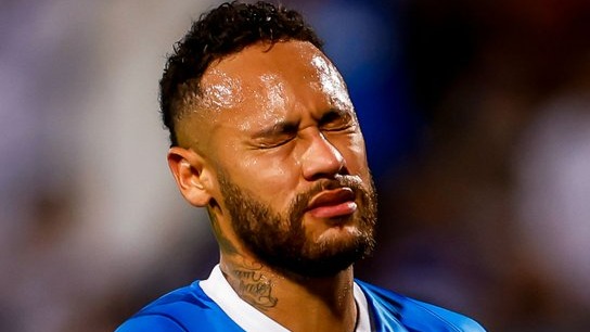 مهار پنالتی نیمار توسط دروازه بان الشباب