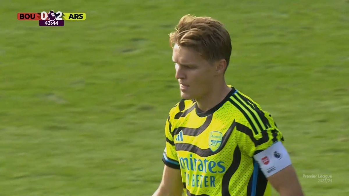 گل دوم آرسنال به بورنموث (اودگارد - پنالتی)