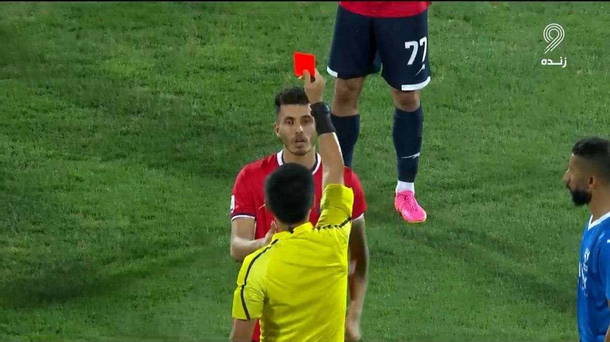 اخراج سلمان فرج و هوشمند پس از درگیری بازیکنان نساجی و الهلال