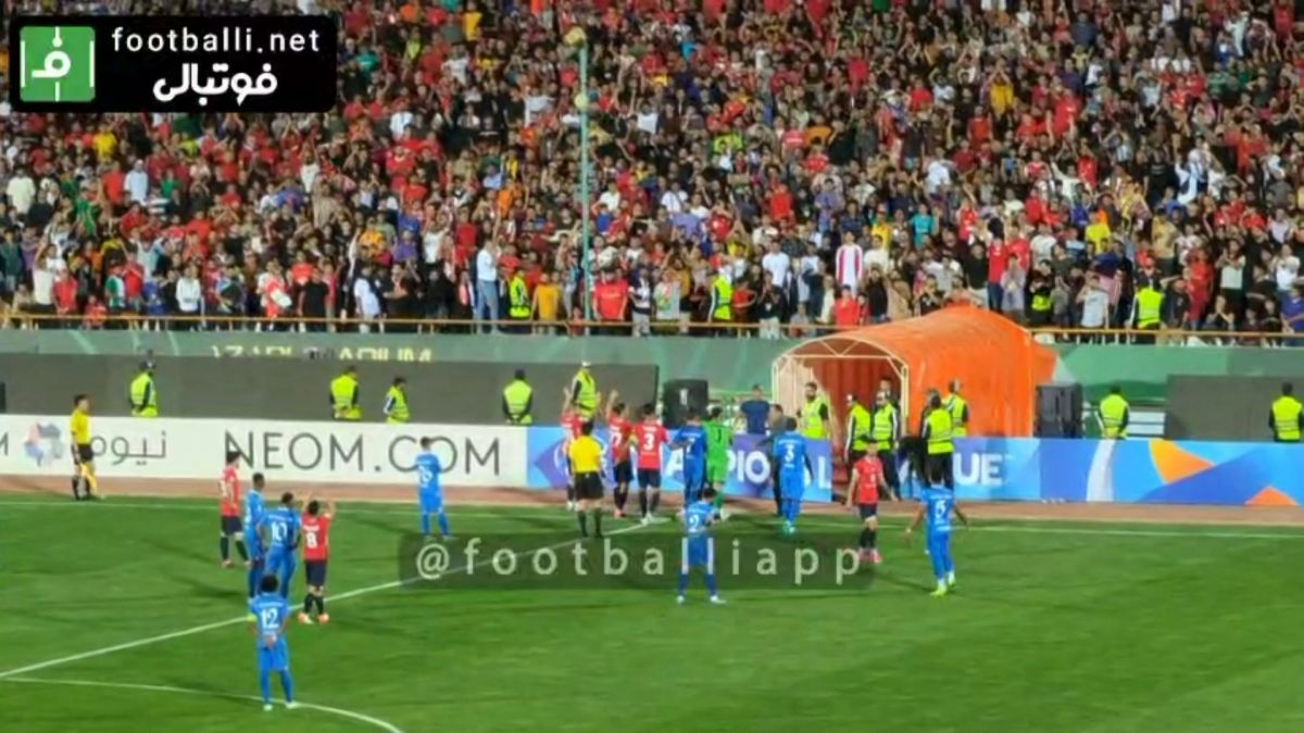 اختصاصی/ درگیری بازیکنان نساجی و الهلال از دریچه دوربین اختصاصی فوتبالی