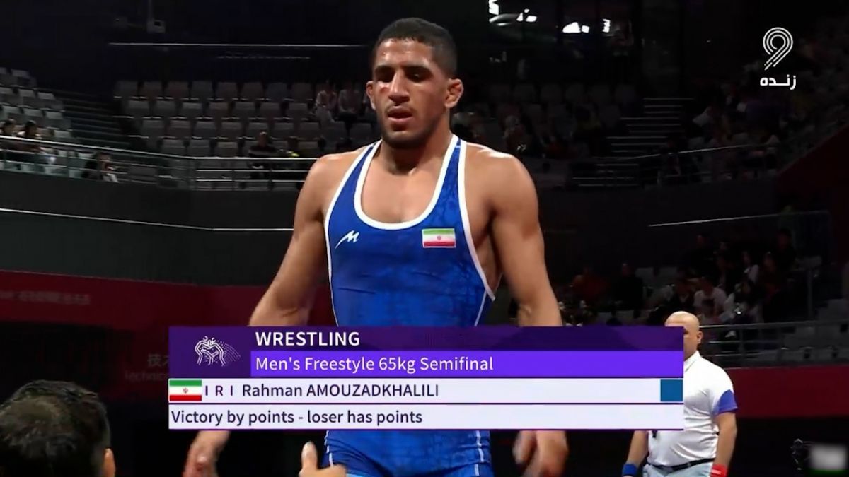 رحمان عموزاد در به فینال مسابقات کشتی آزاد هانگژو رسید