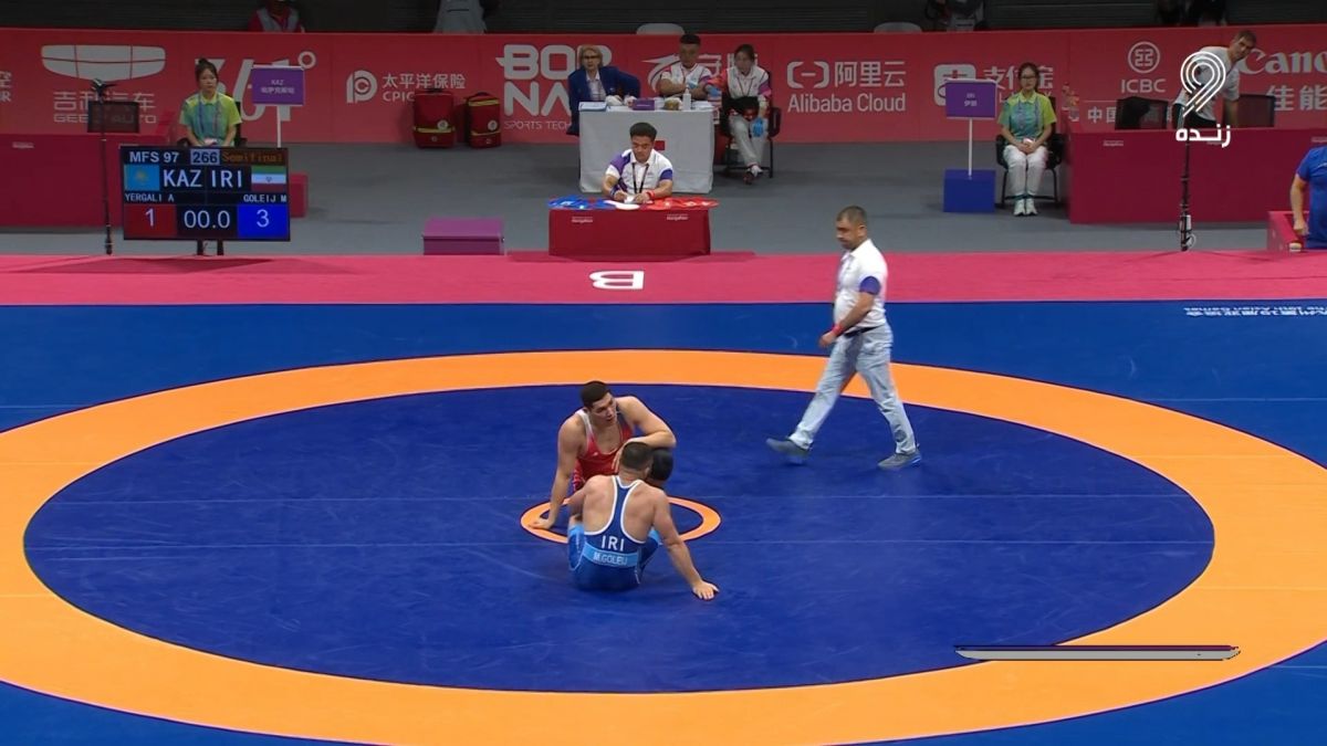 صعود مجتبی گلیج به فینال با برتری مقابل نماینده قزاقستان (کشتی آزاد بازیهای آسیایی هانگژو)