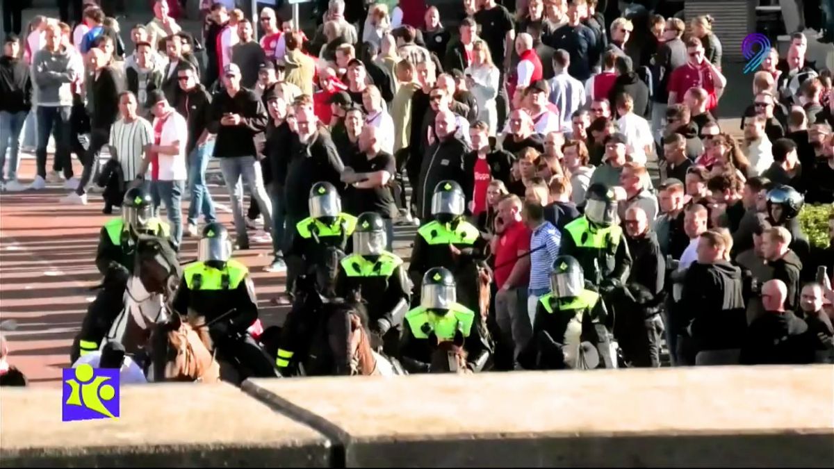 فوتبال 120/ شورش در شهر؛ نگاهی به جنجال های بازی آزاکس - فاینورد که باعث لغو بازی شد