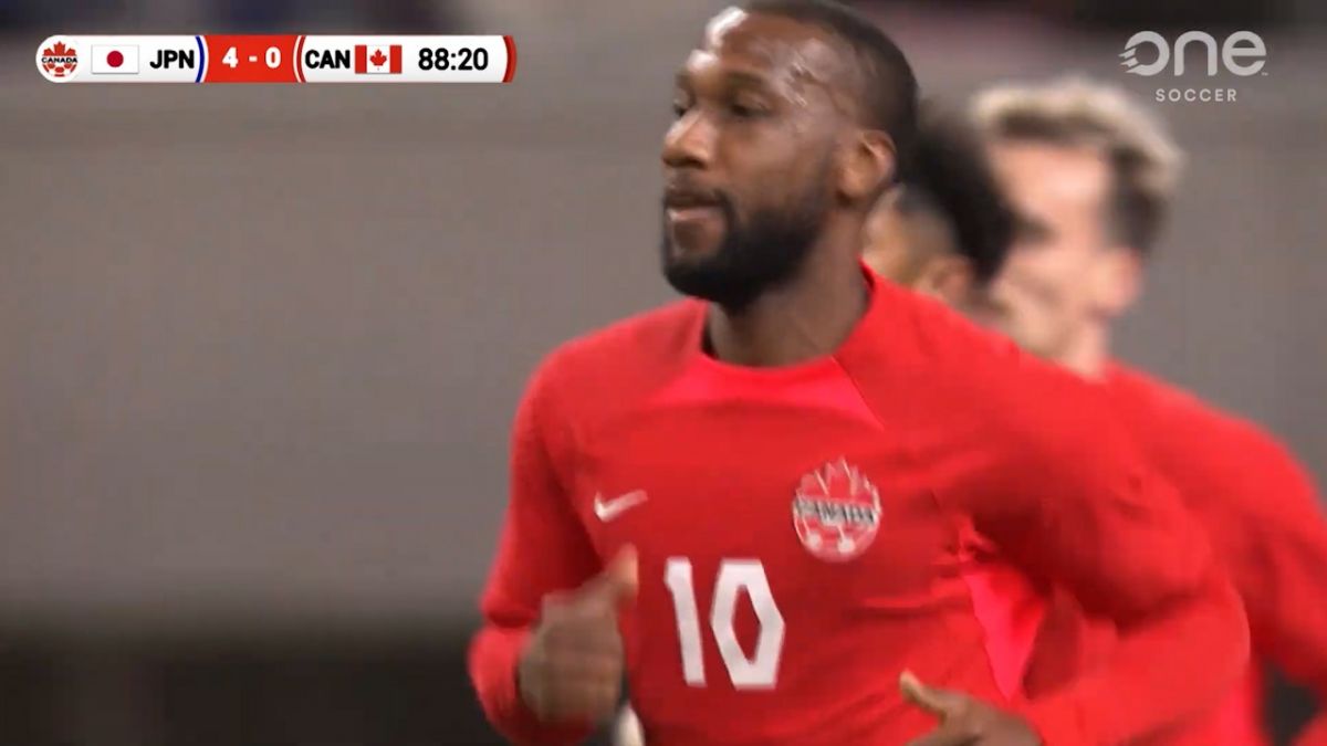 گل اول کانادا به ژاپن (جونیور هویلت)