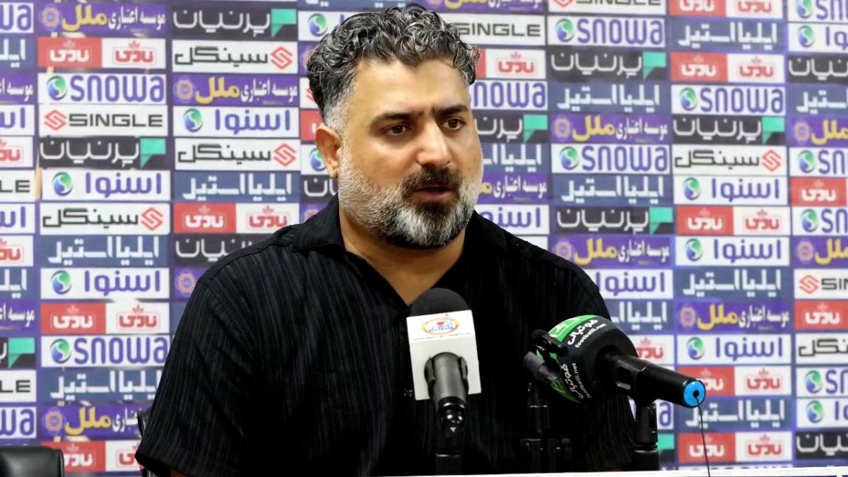 اختصاصی/ کنفرانس خبری ابراهیم اشکش سرمربی نفت مسجدسلیمان و میثم سلیمانی سرمربی استقلال آبی پوشان