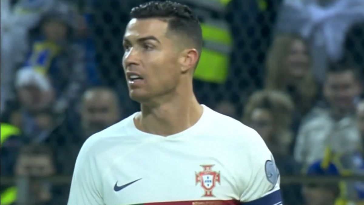 گل دوم پرتغال به بوسنی (دبل رونالدو)