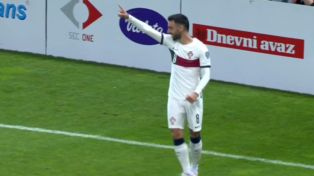 گل سوم پرتغال به بوسنی (برونو فرناندز)