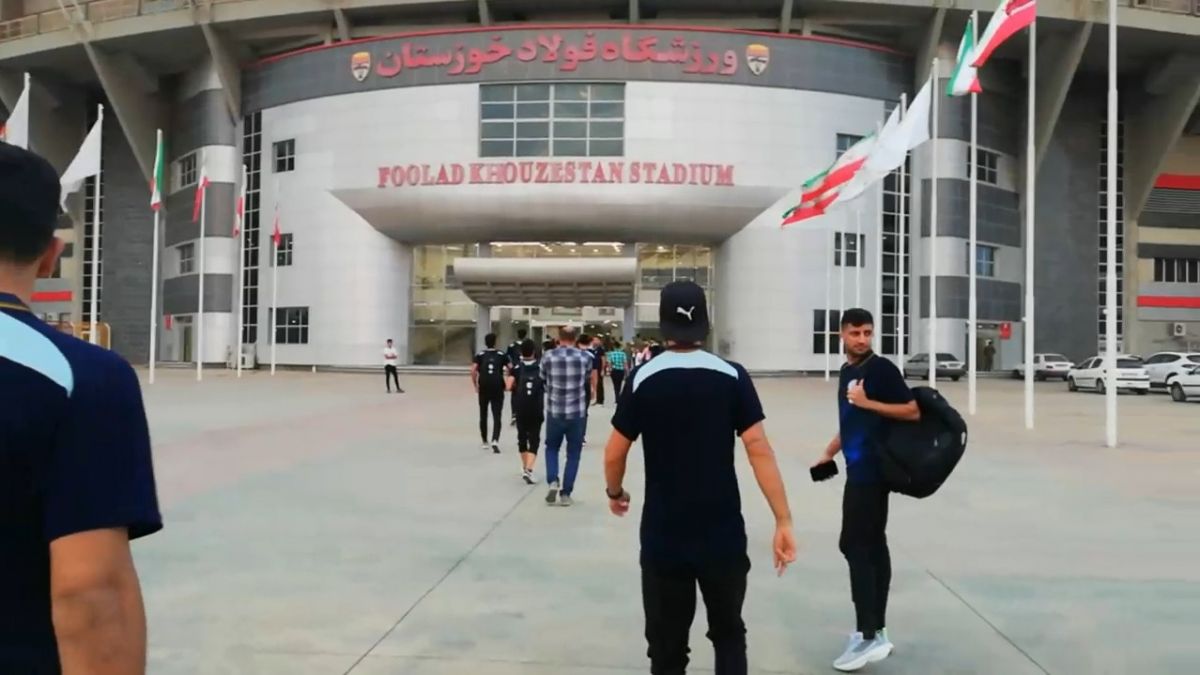 اختصاصی/ ورود بازیکنان فولاد و استقلال خوزستان به ورزشگاه فولاد آرنا