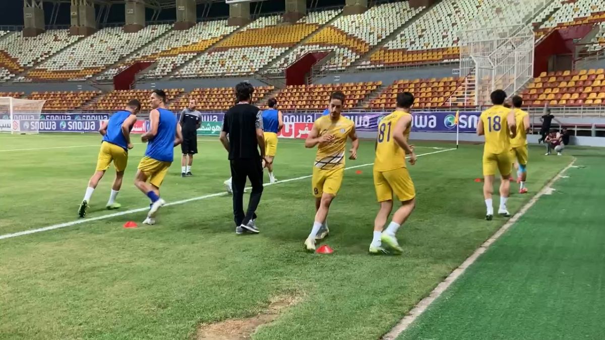 اختصاصی/ گرم کردن بازیکنان فولاد و استقلال خوزستان