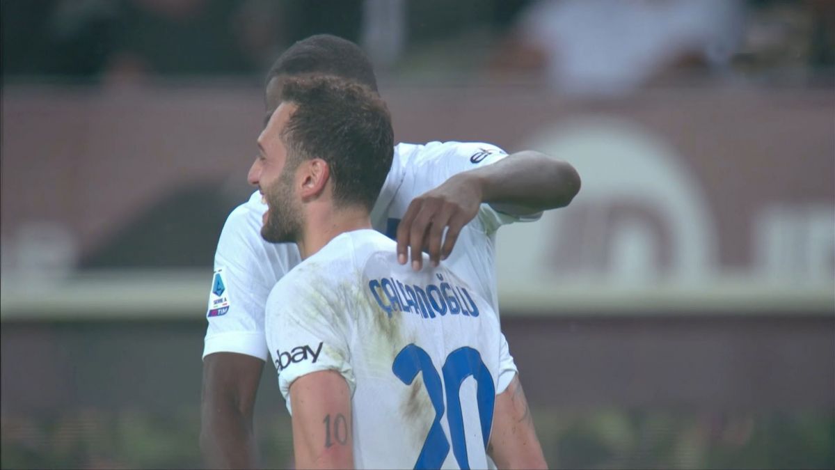 گل سوم اینتر به تورینو (چالهان اوغلو - پنالتی)