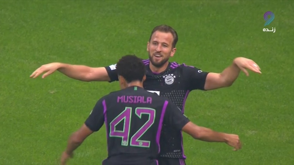 گل سوم بایرن مونیخ به گالاتاسرای (جمال موسیالا)