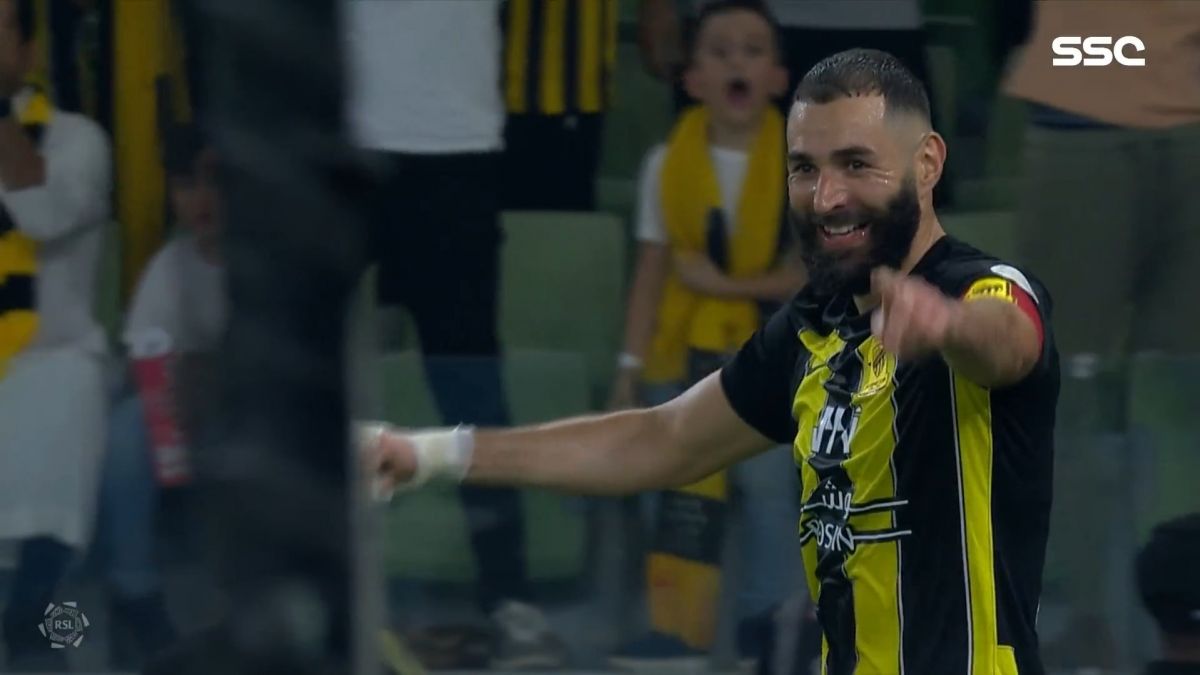 گل اول الاتحاد به الحزم (کریم بنزما)