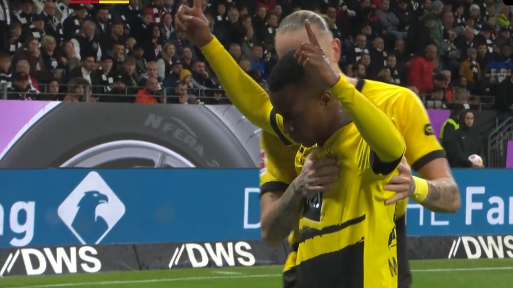 گل دوم دورتموند به آینتراخت فرانکفورت (یوسف موکوکو)