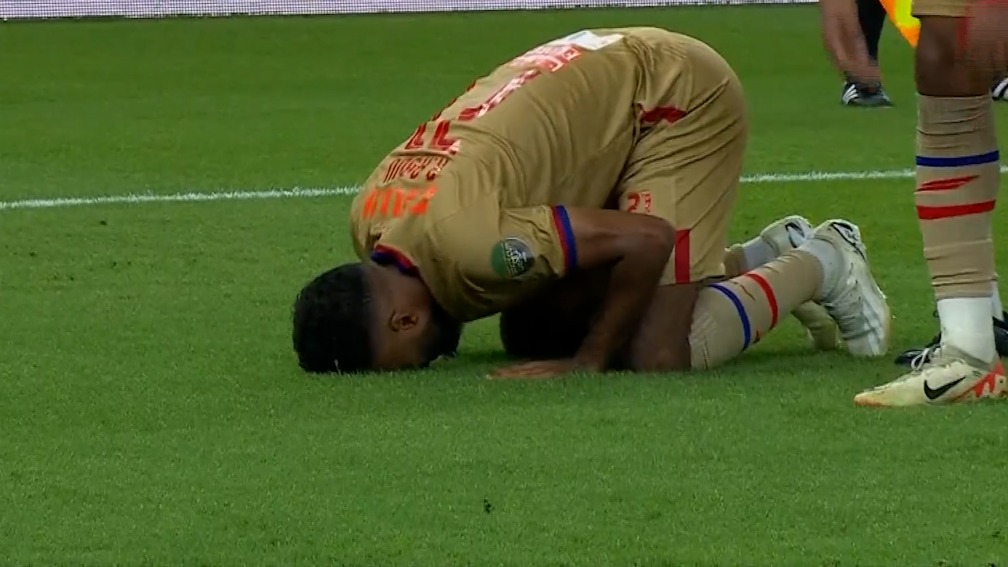 گل اول ابها به الاهلی عربستان (عبدو)