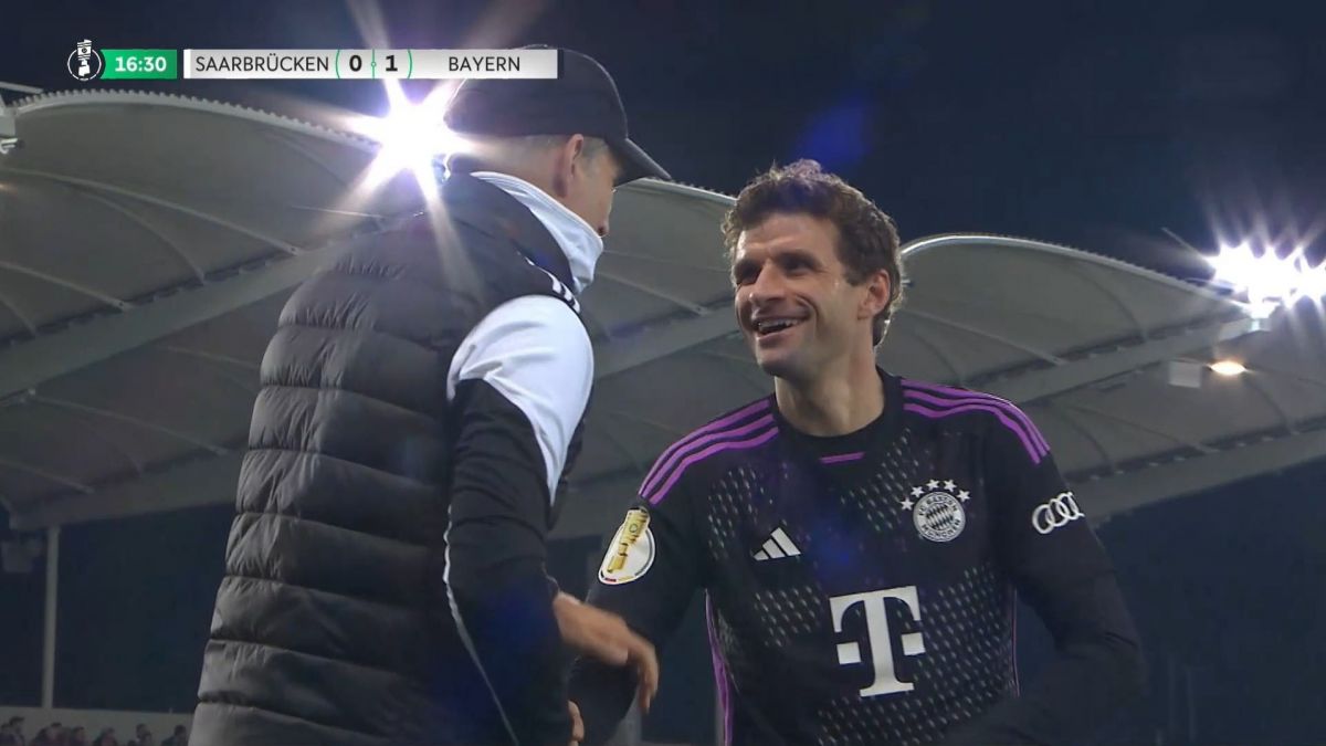 گل اول بایرن مونیخ به زاربروکن (توماس مولر)