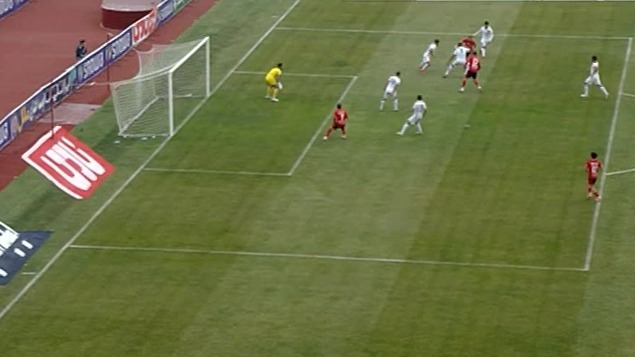 گل اول تراکتور به نساجی (گل جنجالی و عجیب واگنین با تصمیم باورنکردنی کمک داور)