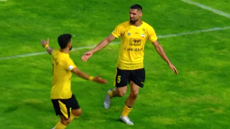 گل دوم سپاهان به ملوان (رضا اسدی)