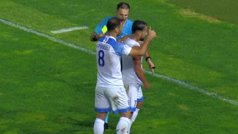 گل سوم ملوان به سپاهان (گل به خودی زکی پور در دقیقه 92)