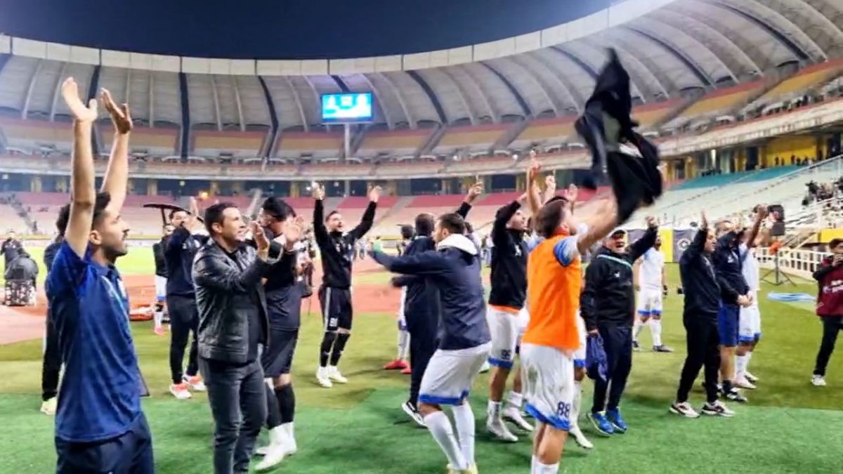 اختصاصی/ جشن بازیکنان ملوان بعد از پیروزی مقابل سپاهان