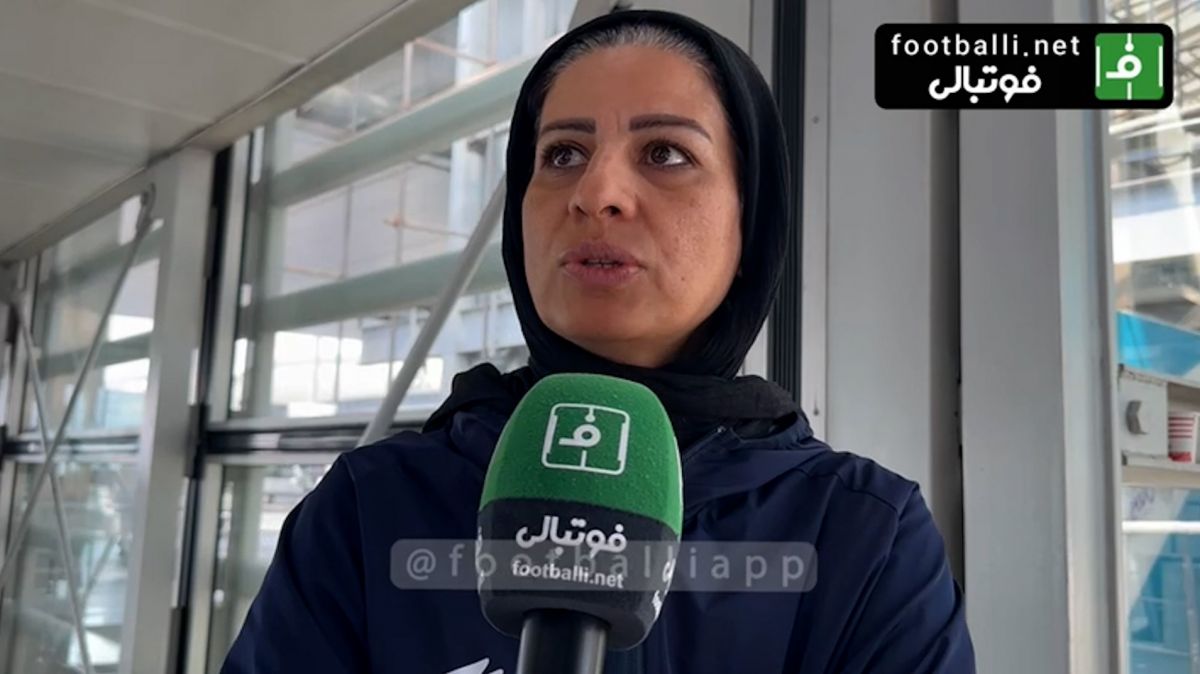 صحبت هاى مريم آزمون سرمربى تيم ملى فوتبال زنان ايران و بازیکنان پس از بازگشت تيم ملى از مسابقات انتخابى المپيک