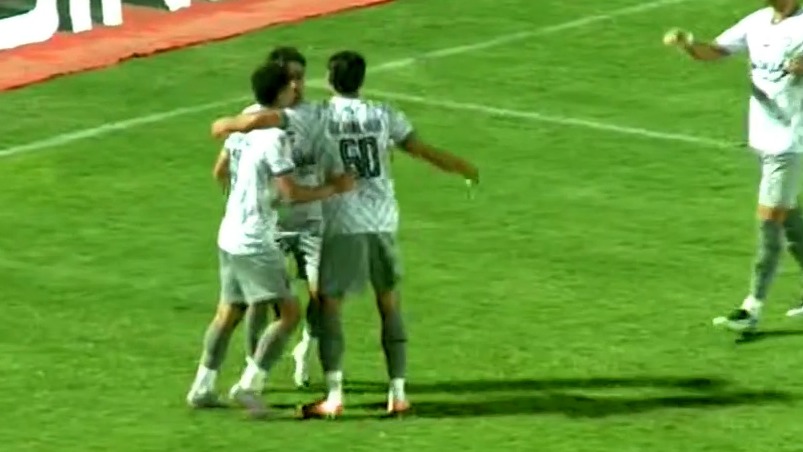 گل اول گل گهر سیرجان به استقلال خوزستان (زنده روح)