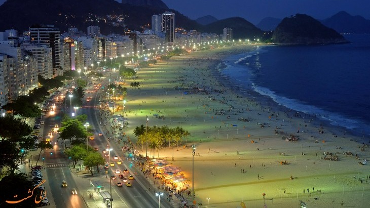 تسخیر ساحل کوپاکابانا توسط هواداران بوکاجونیورز پیش از فینال لیبرتادورس مقابل فلومیننزه