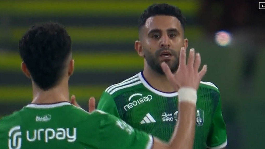 گل سوم الاهلی عربستان به الریاض (ریاض محرز)